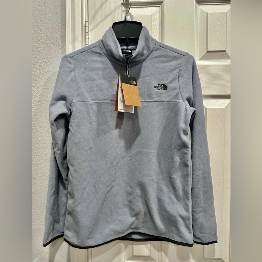 NWT: The North Face, Women’s TKA Glacier, 1/4 zip, MidGrey, Small